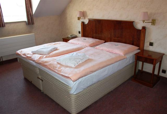 parkhotel - kasperske - hory - sumava - standard - pokoj.jpg