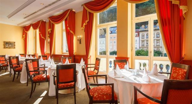 Spa-Hotel-Dvorak-Karlovy-Vary-Cesko-restaurace (6).jpg