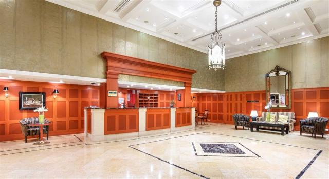 Spa-Hotel-Dvorak-Karlovy-Vary-Cesko-recepce.jpg