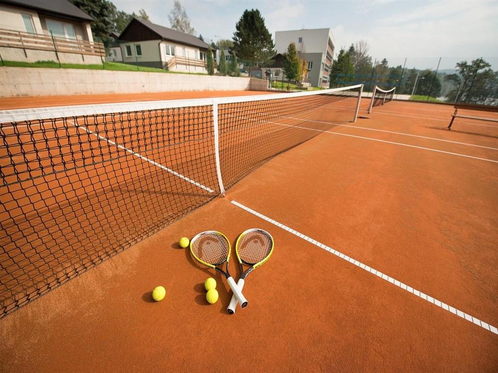 Kraskov-Tremosnice-tenis.jpg
