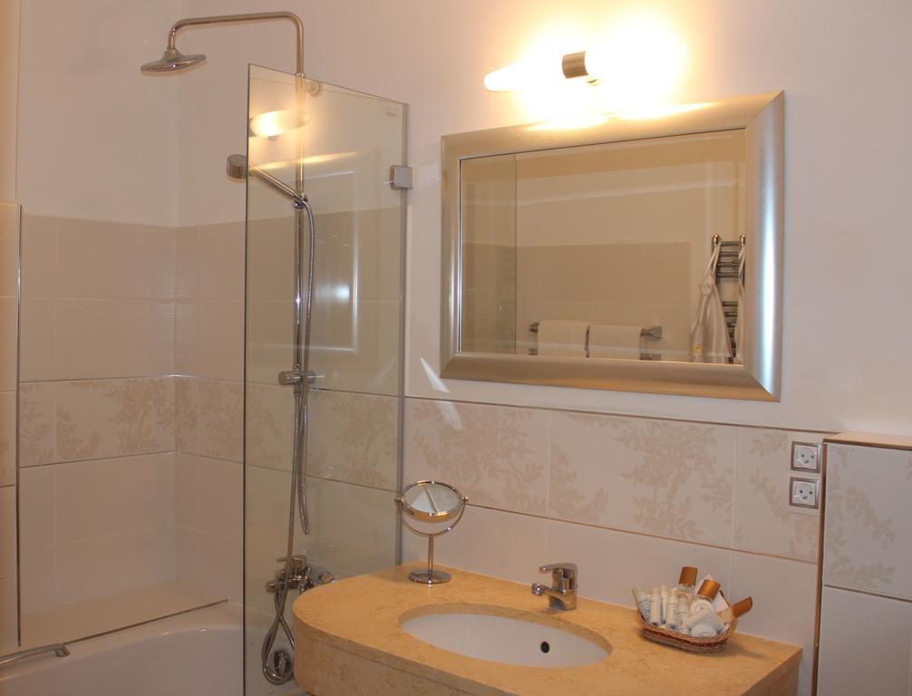 romanticky-hotel-mlyn-karlstejn-cesko-karlstejn-koupelna-2.jpg