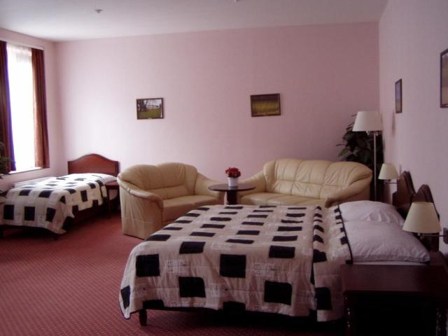 Golf-resort-Konopiste-triluzkovy.jpg