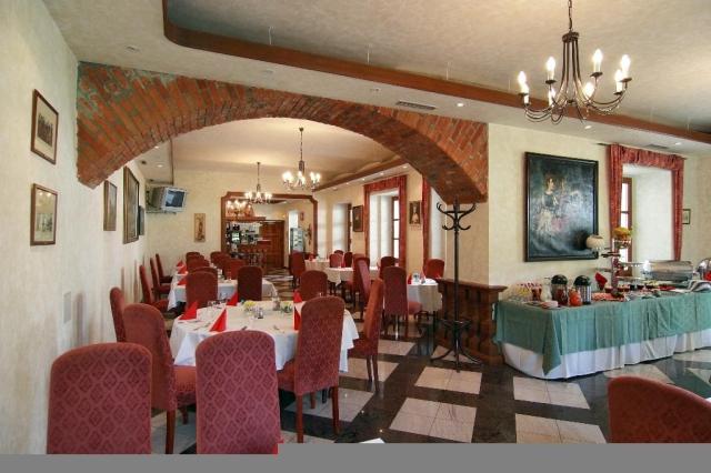 Golf-resort-Konopiste-snidane.jpg