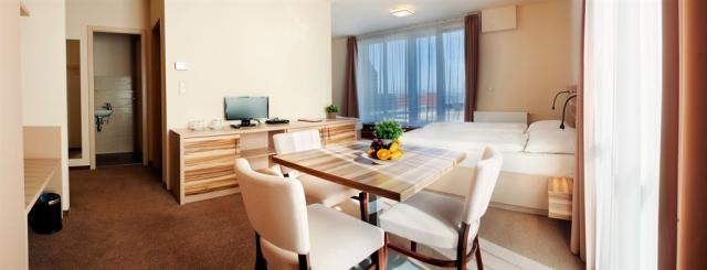 hotel-moninec-cesko-sedlec-obyvaci-cast.jpg