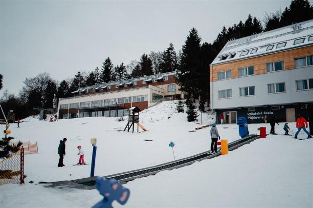 hotel-moninec-cesko-sedlec-detsky-vlek.jpg