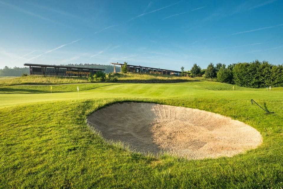 hotel-kaskada-cesko-brno-golf-hriste.jpg