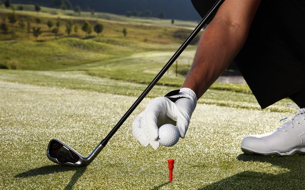 hotel-kaskada-cesko-brno-golf.jpg