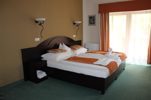hotel-studanka-cesko-rychnov-nad-kneznou-dvouluzkovy-pokoj-2.jp
