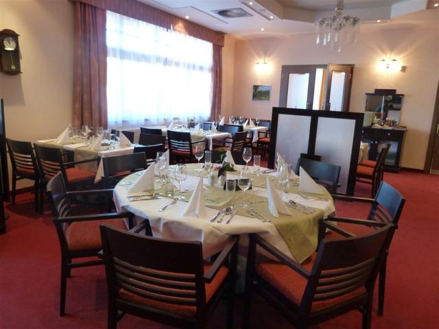 hotel-studanka-cesko-rychnov-nad-kneznou-restaurace.jpg
