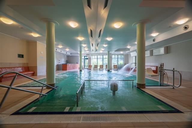 hotel-studanka-rychnov-nad-kneznou-BAZÉN.jpg