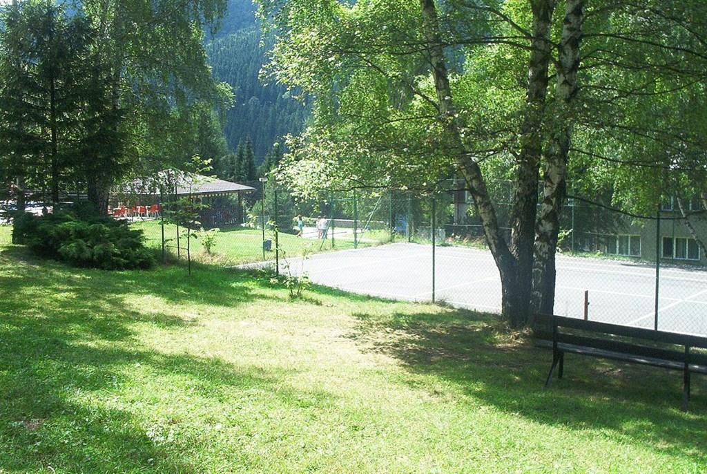 hotel-penzion-u-prehrady-moravka-viceucelove-hriste-foto.jpg
