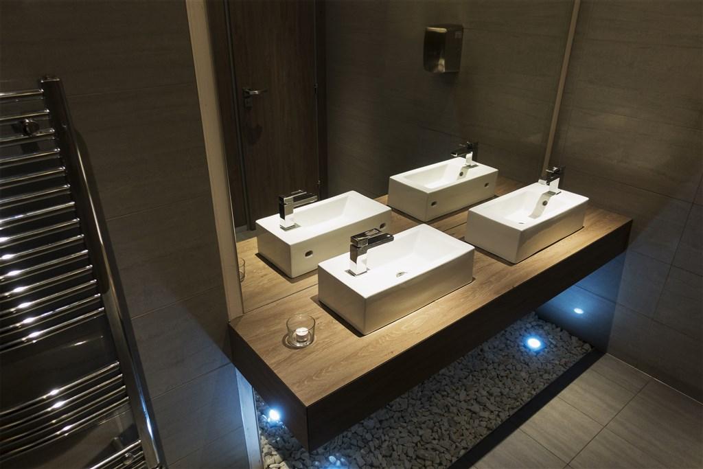 hotel-u-krize-cesko-praha-toalety.jpg