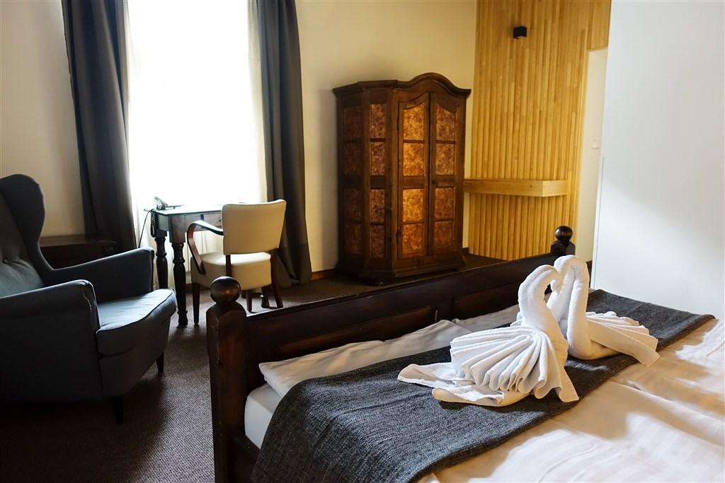 hotel-u-krize-cesko-praha-pohled-na-pokoj-2.jpg