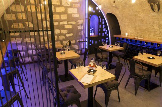 hotel-u-krize-cesko-praha-restaurace-2.jpg