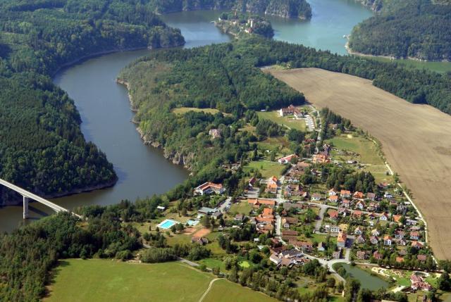hotel-zvikov-zvikovske-podhradi-panorama.jpg