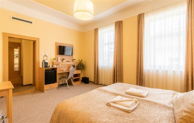 hotel-aquasol-resort-madarsko-mosonmagyarovar_pokoj1.jpg