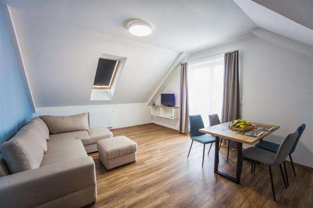 apartmnovy-dum-berill-madarsko-sarvar-apartman (4).jpg