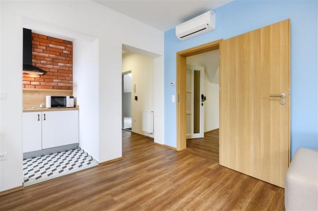 apartmnovy-dum-berill-madarsko-sarvar-apartman (5).jpg