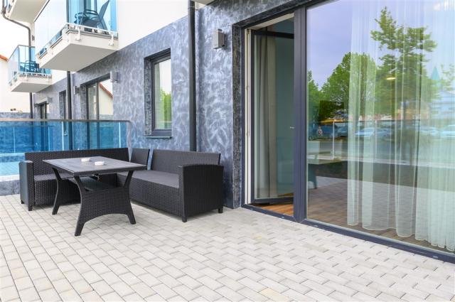 apartmnovy-dum-berill-madarsko-sarvar-apartman-terasa (2).jpg