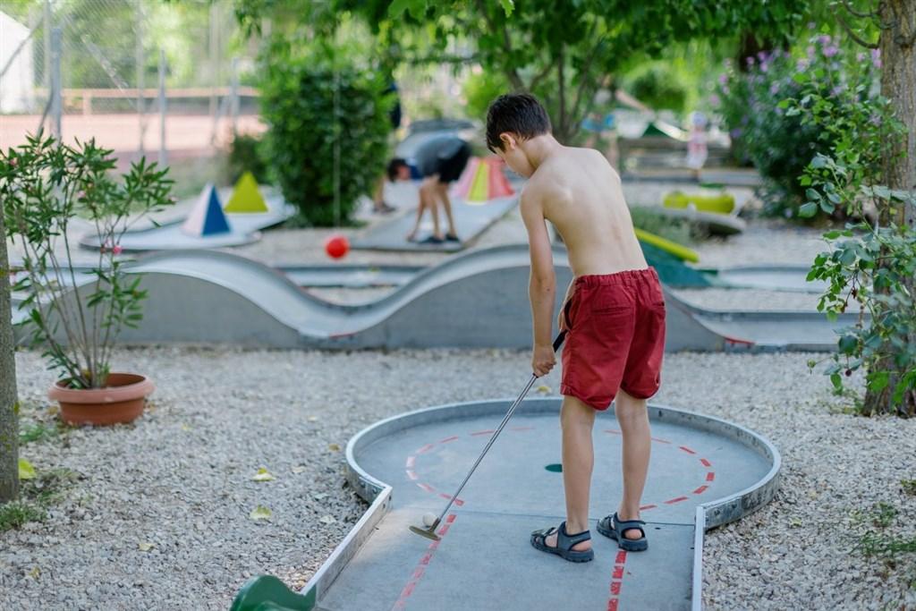 Kemp-Fured-Balatonfured-minigolf.jpg