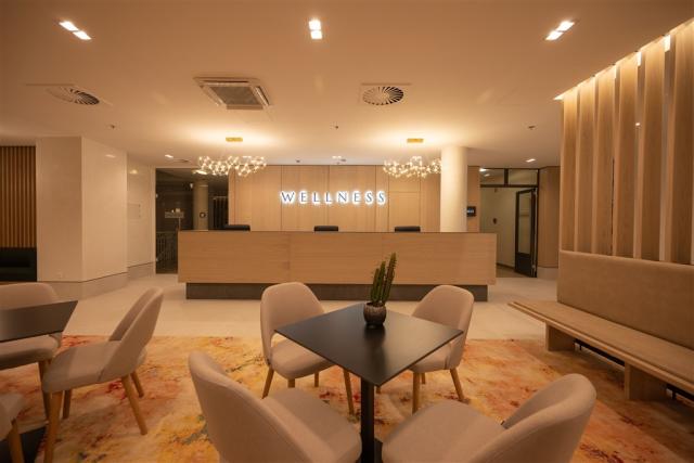 hotel-karos-madarsko-zalakaros-wellness-recepce (2).jpg