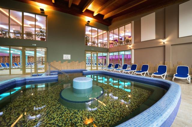 hotel-karos-madarsko-zalakaros-wellness-vnitrni-bazeny (6).jpg