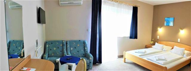 hotel-lidia-wellness-ha04-harkany-2lukovy-pokoj.jpg