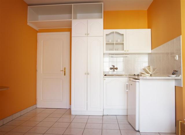 hotel-lidia-wellness-a-restaurace-madarsko-harkany-kuchynsky-ko