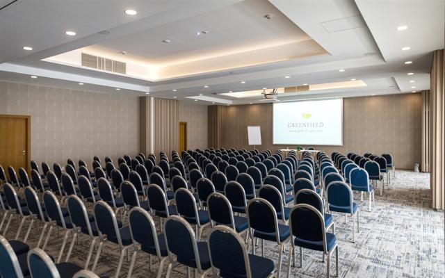 Greenfield-hotel-golf-&-spa-madarsko-konferenci-mistnost.jpg