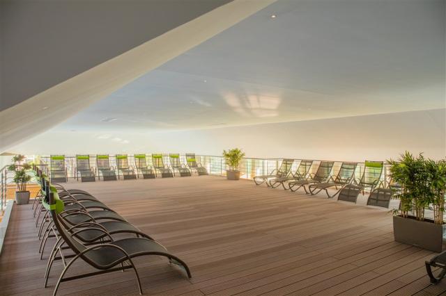 Greenfield-hotel-golf-&-spa-madarsko-relaxacni-terasa.jpg