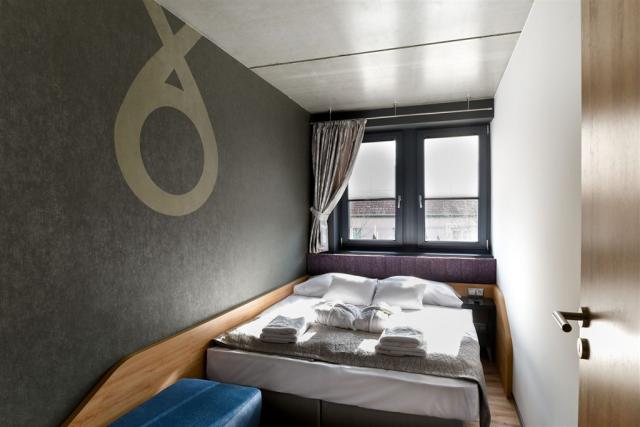 onyx-luxury-aparthotel-madarsko-sarvar-deluxe-apartma-s-hydroma