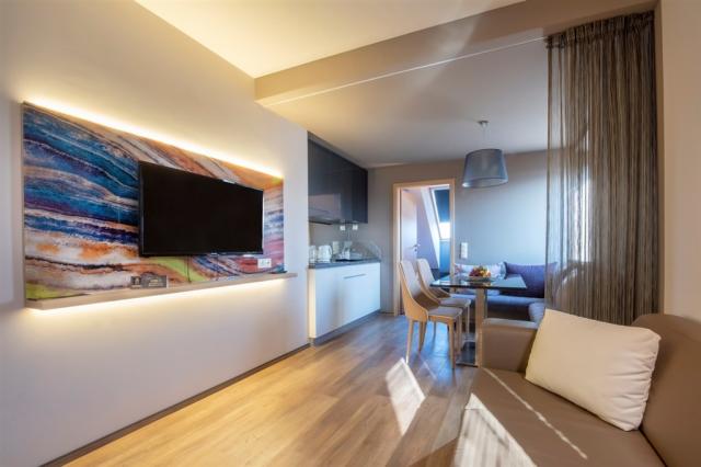 onyx-luxury-aparthotel-madarsko-sarvar-deluxe-tripokojovy-apart