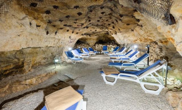 hotel-pelion-madarsko-tapolca-wellness-solna-jeskyne.jpg