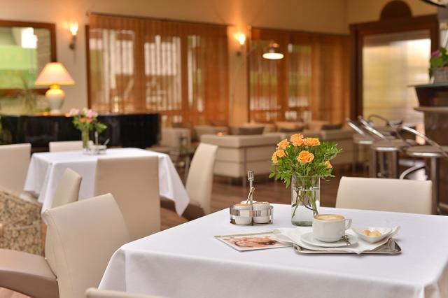 Hotel-naturmed-carbona-heviz-hv12-hotel-restaurace7.jpg