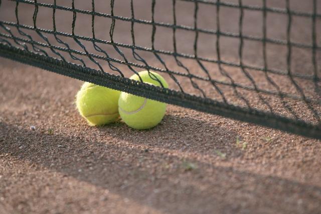 Hotel-naturmed-carbona-heviz-hv12-hotel-tenis.jpg