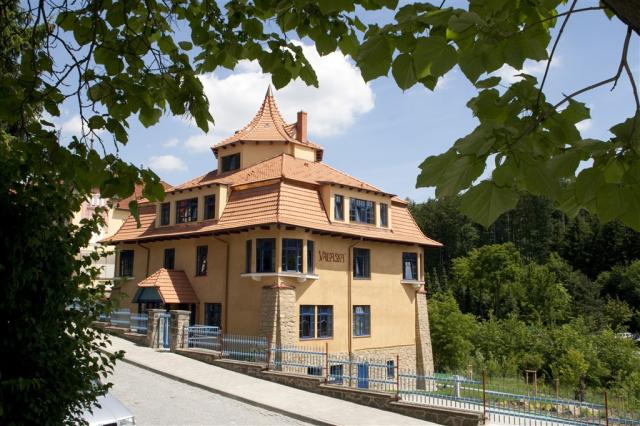 vila-valaska-luhacovice.JPG