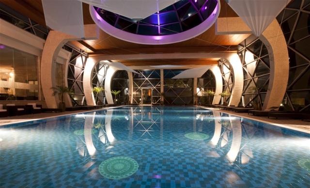 hotel-spirit-madarsko-sarvar-wellness-bazen (2).jpg