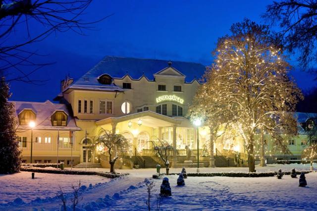 aphrodite-rajecke-teplice-slovensko-pohled-na-hotel-2.jpg