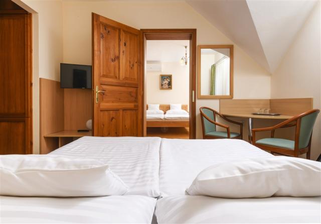 hotel-ametiszt-madarsko-harkany-pokoj4.jpg