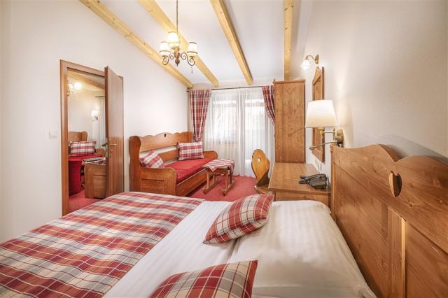 hotel-druzba-slovensko-rodinny-pokoj-plus (3).jpg
