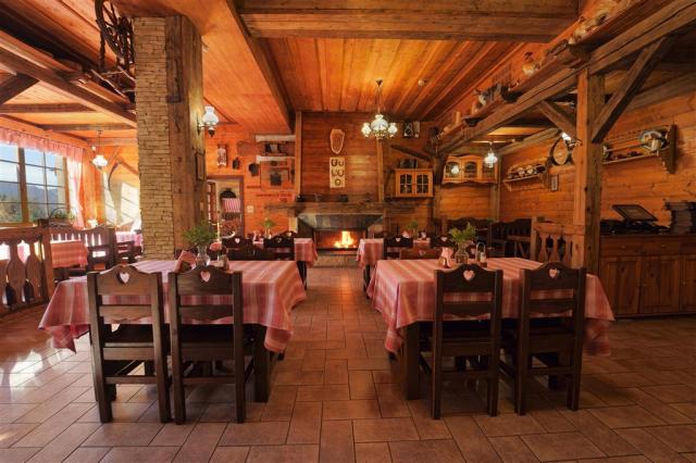 hotel-druzba-slovensko-jasna-lidova-restaurace.jpg