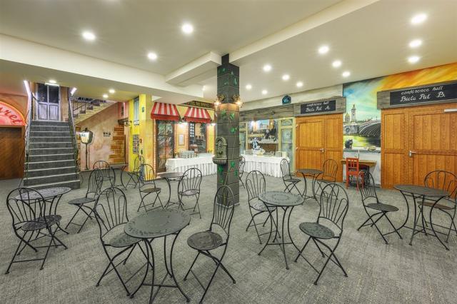 hotel-druzba-slovensko-jasna-bar (2).jpg