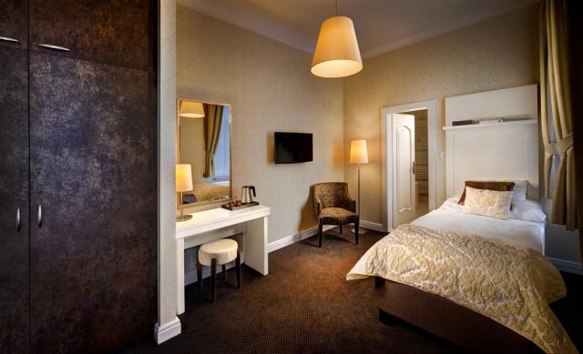 grandhotel-slovensko-stary-smokovec-jednoluzkovy-pokoj.jpg