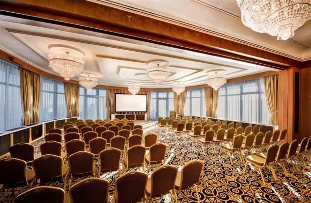 grandhotel-slovensko-stary-smokovec-konferencni-mistnost.jpg