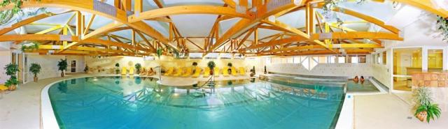 hotel-flora-a-s-trencianske-teplice-wellness-centrum-bazen-foto