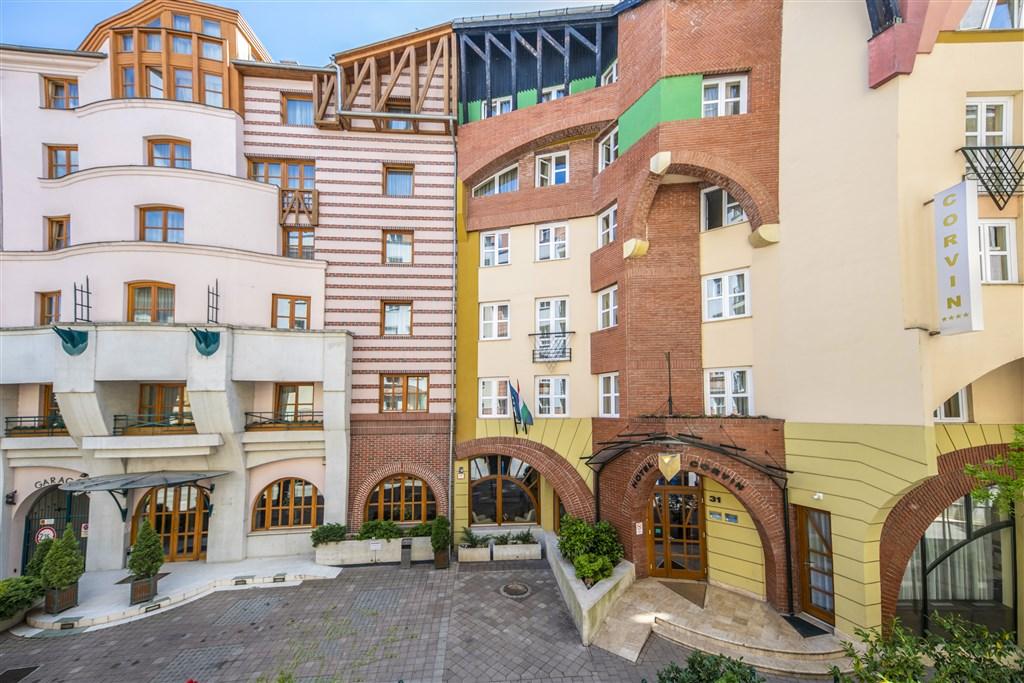 hotel-corvin-budapest.jpg