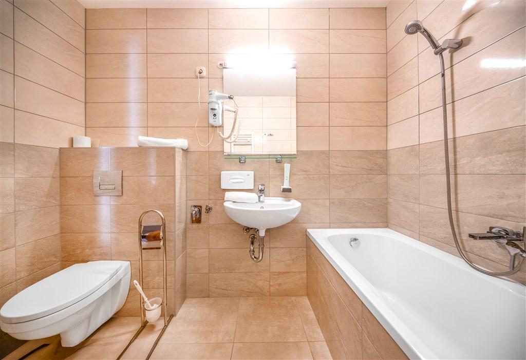 hotel-corvin-budapest-corvin-residence-koupelna.JPG