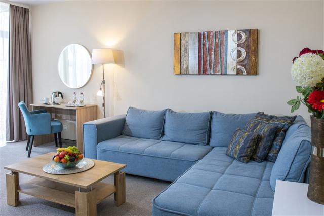 hotel-corvin-budapest-corvin-wing-suite-obyvak.jpg