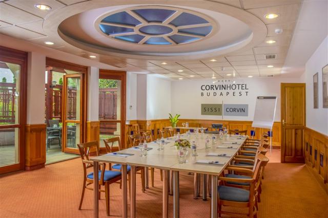 hotel-corvin-budapest-konferencni-mistnost-Fonix.jpg