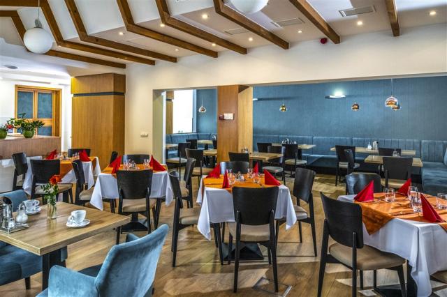 hotel-corvin-budapest-snidanova-restaurace2.jpg